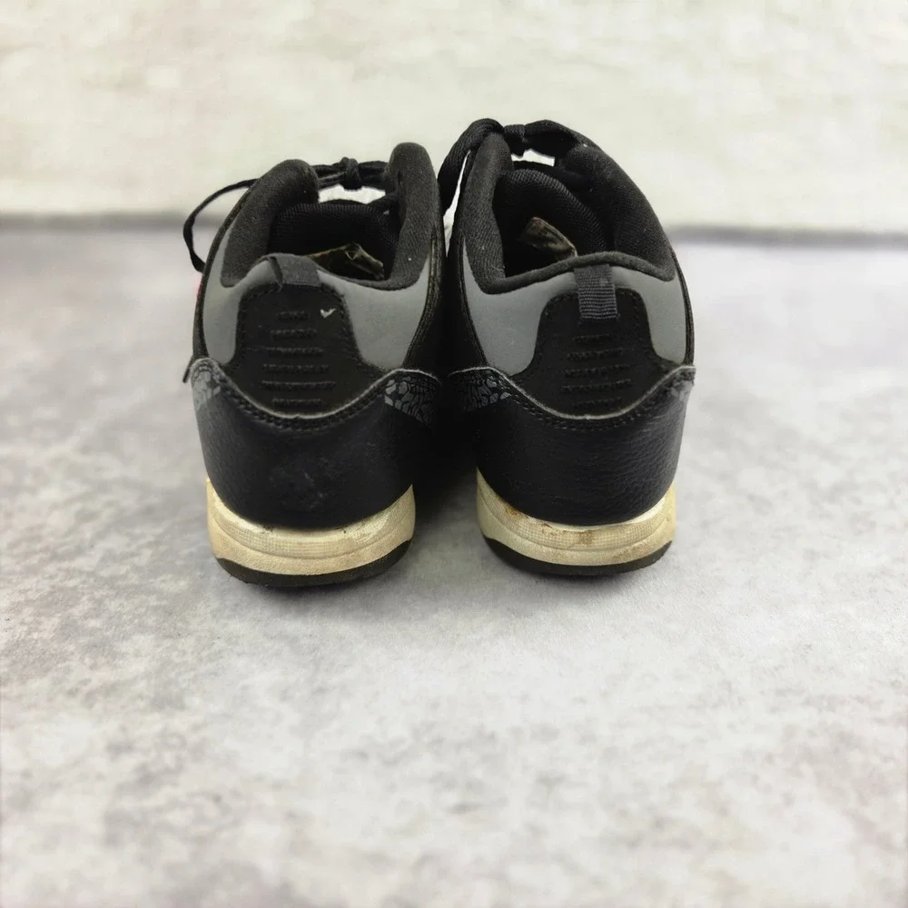 Shaq Boys Basketball Shoes Black Grey Red Mid Top Sneakers BBSQ40AC001 Size 5Y